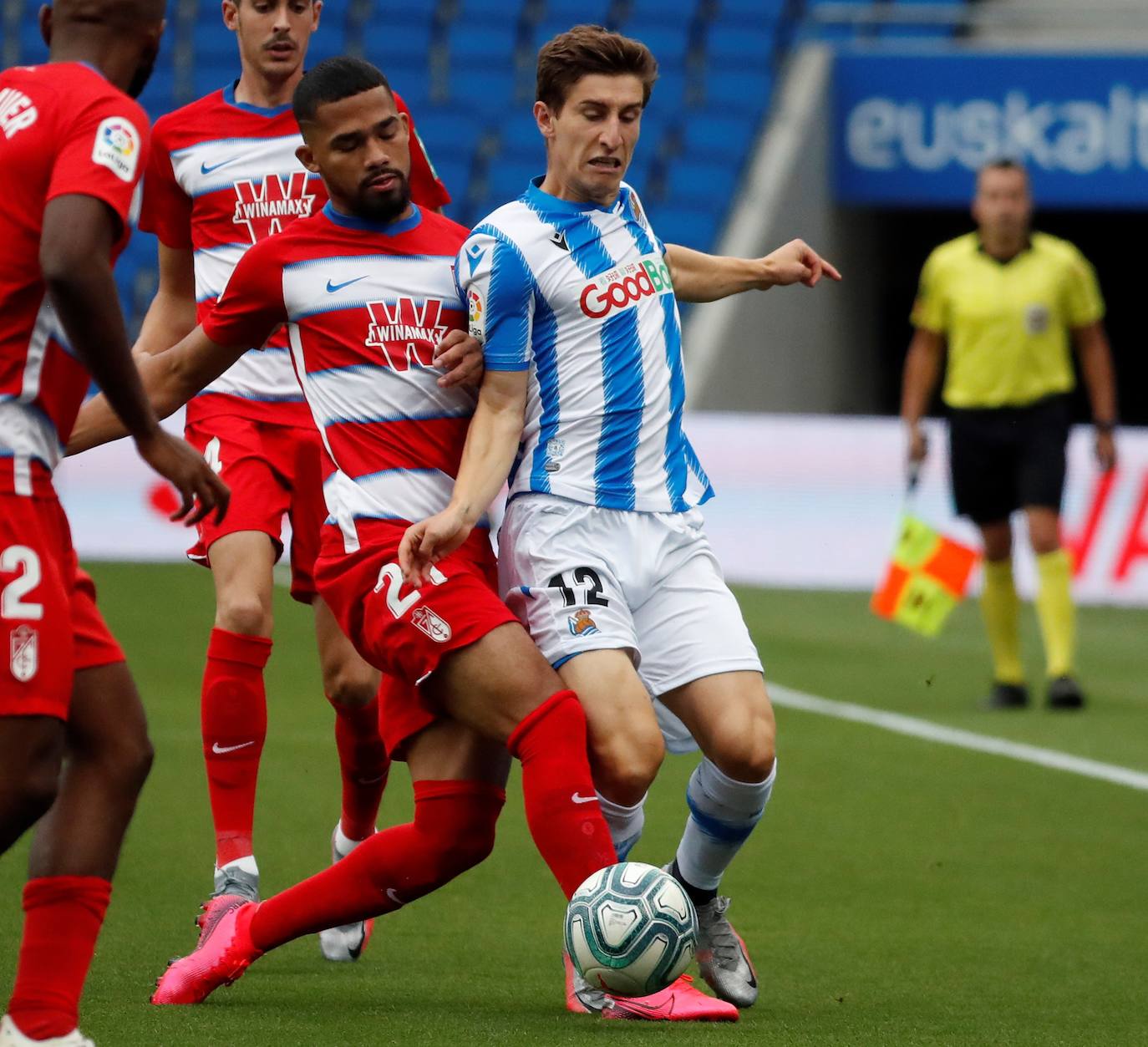 Las imágenes del encuentro disputado entre la Real Sociedad y el Granada en Anoeta