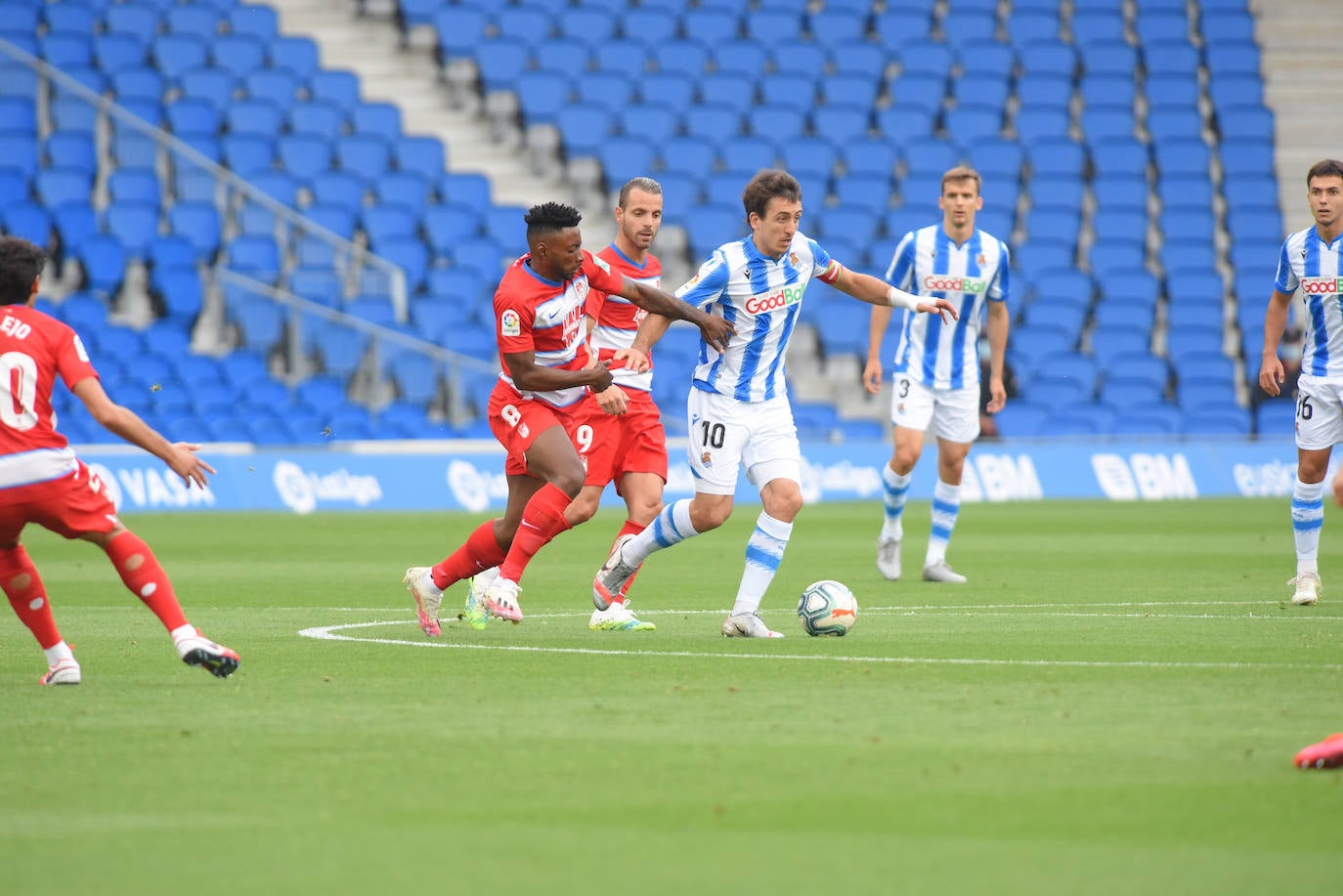 Las imágenes del encuentro disputado entre la Real Sociedad y el Granada en Anoeta