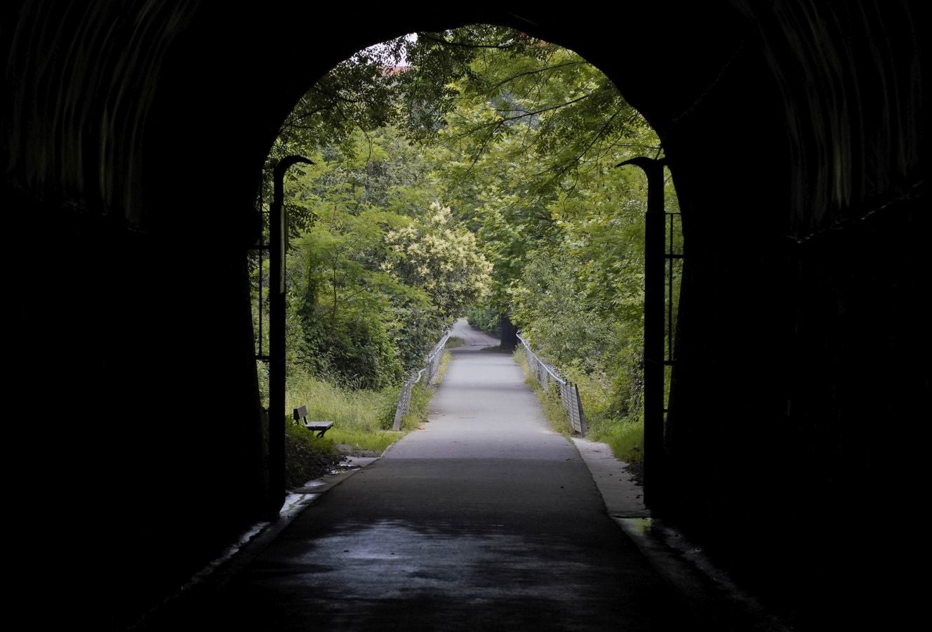 Lasarte-Oria. Ubicado estratégicamente entre las cuencas del Urumea y del Oria, formó parte de San Sebastián y después pasó a ser un barrio de Hernani. Es independiente desde 1986.