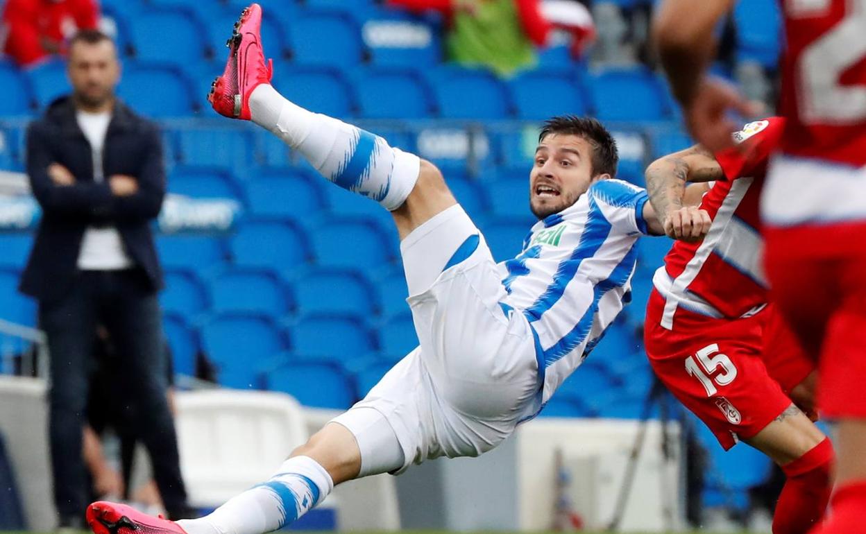 Portu durante una jugada en ataque en la primera parte.