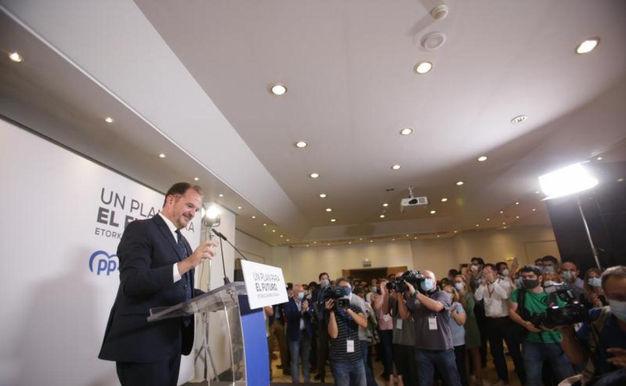 Elecciones vascas 2020: Carlos Iturgaiz cree que el PP vasco se debe «reorganizar» tras los resultados electorales