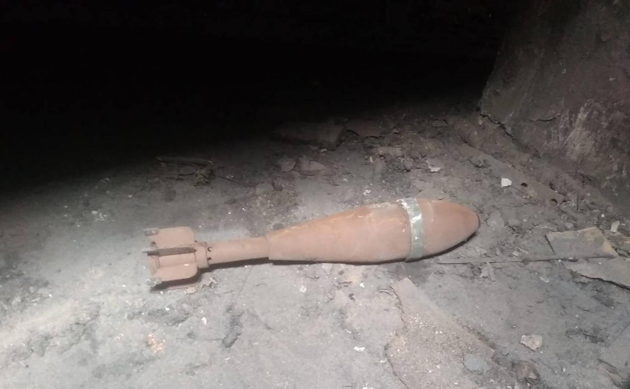 Granada de 80 centímetros encontrada en un trastero de Elgoibar