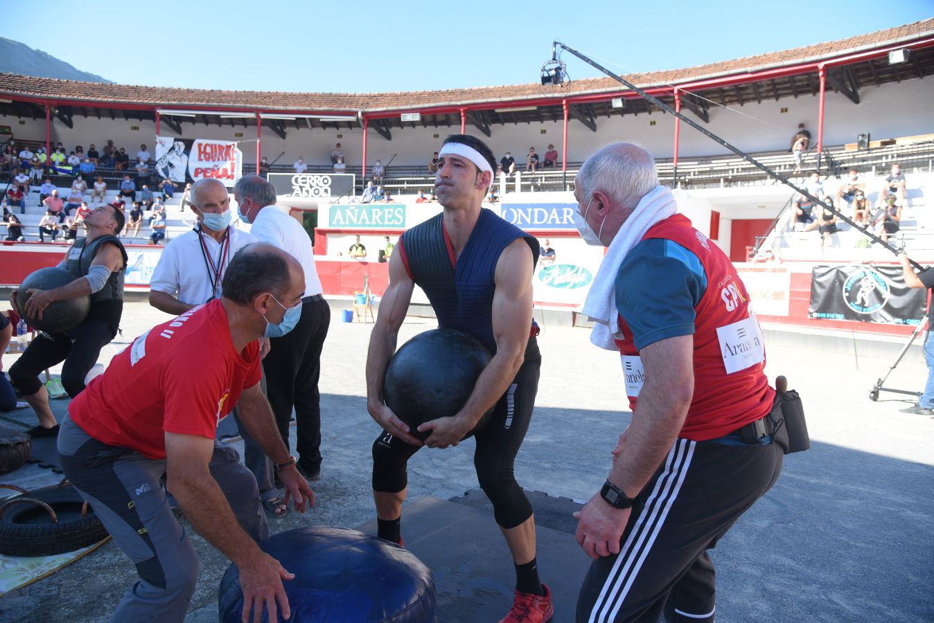 El expelotari se impuso a Joxean Olaskoaga 'Aizperro' en la apuesta combinada de tres trabajos aventajándolo en seis minutos y siete segundos