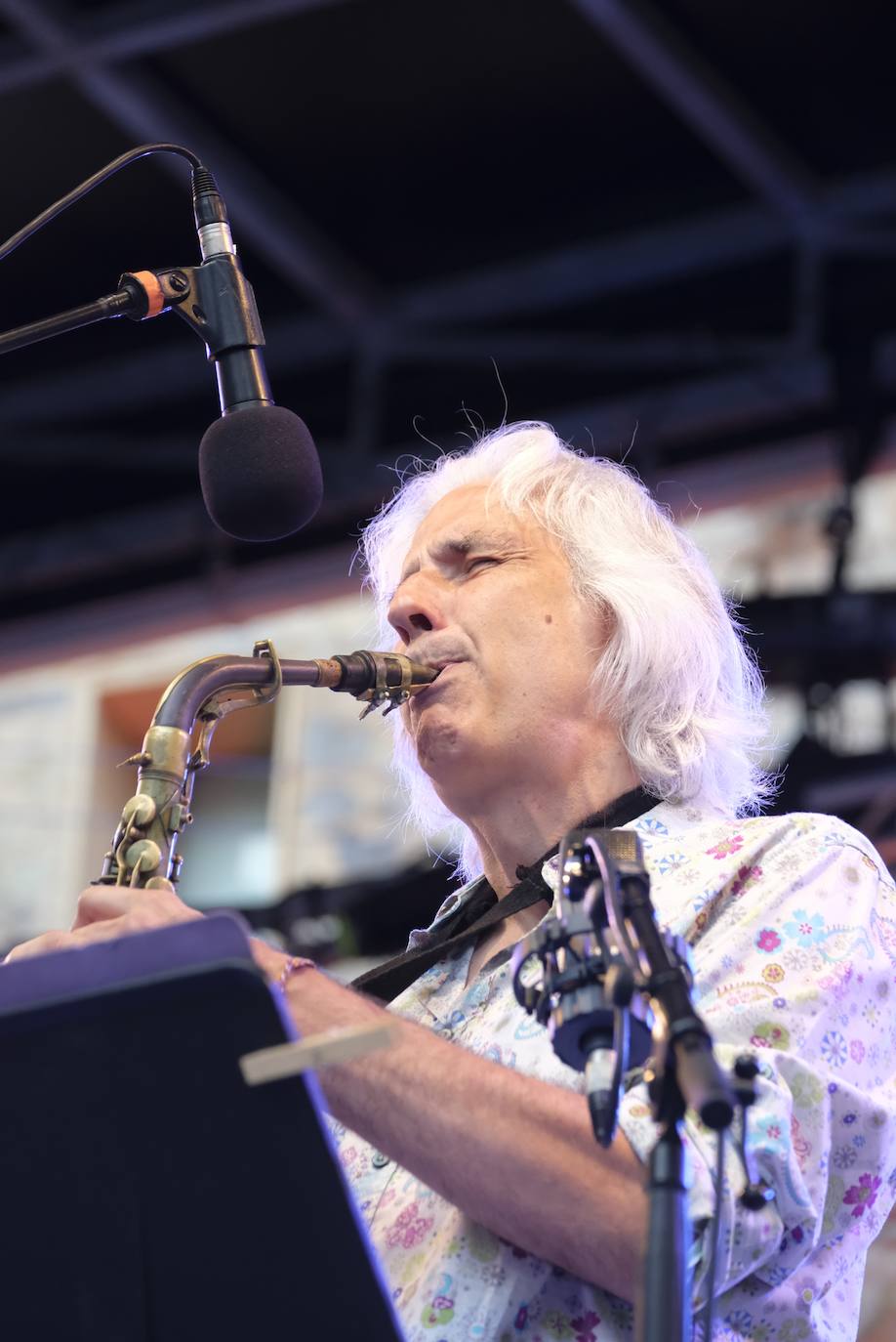 Concierto de Perico Sambeat en la plaza de la Trinidad. 