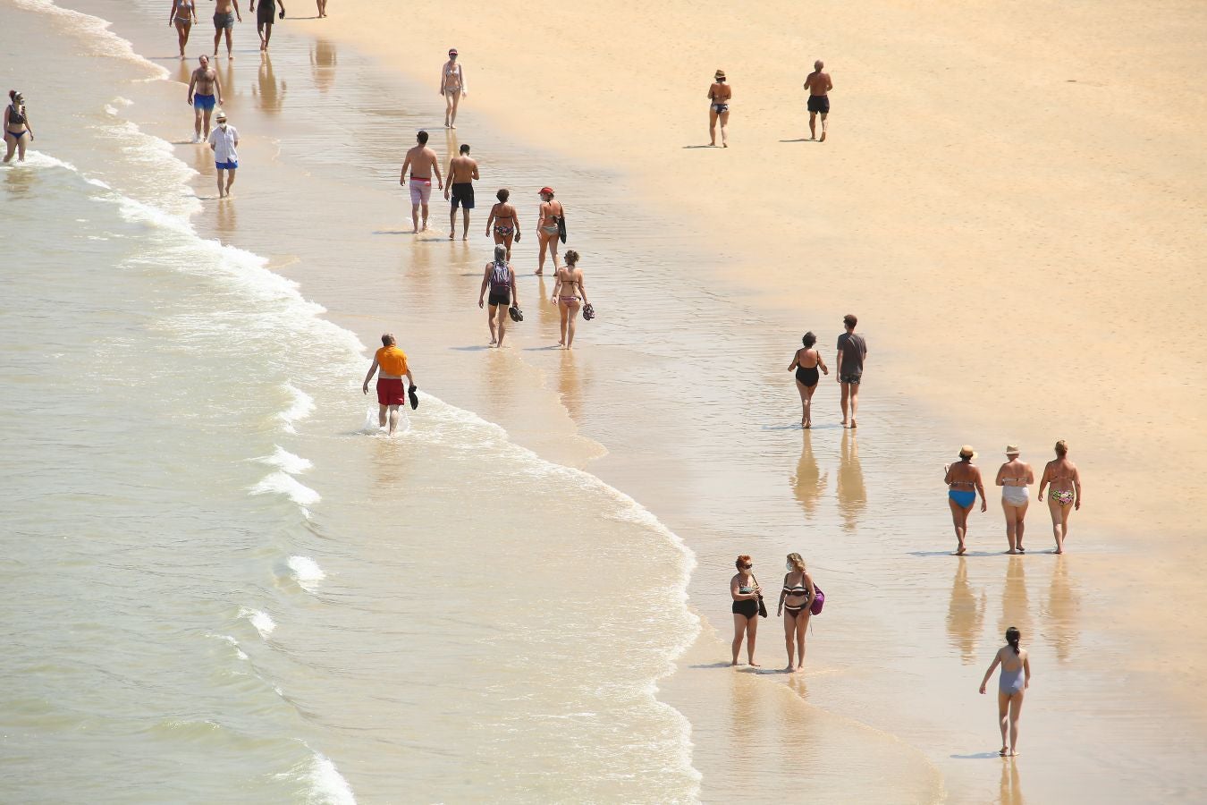 Gipuzkoa se ha despertado con temperaturas de en torno a los 30 grados. Un lunes que anticipa las altas temperaturas de finales de semana