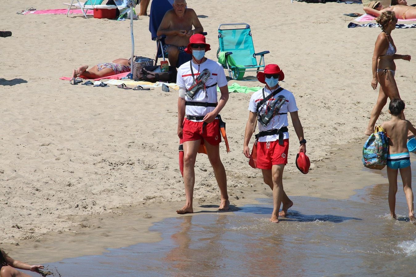 En algunas partes del territorio los termómetros han superado los cuarenta grados. Aemet eleva a roja la alarma por las altas temperaturas