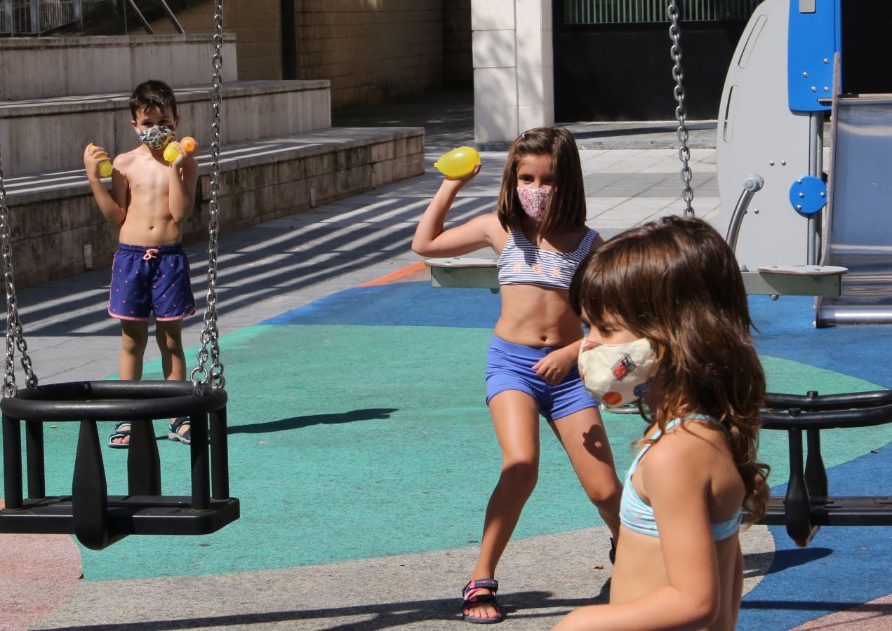 En algunas partes del territorio los termómetros han superado los treinta grados. Aemet eleva a roja la alarma por las altas temperaturas