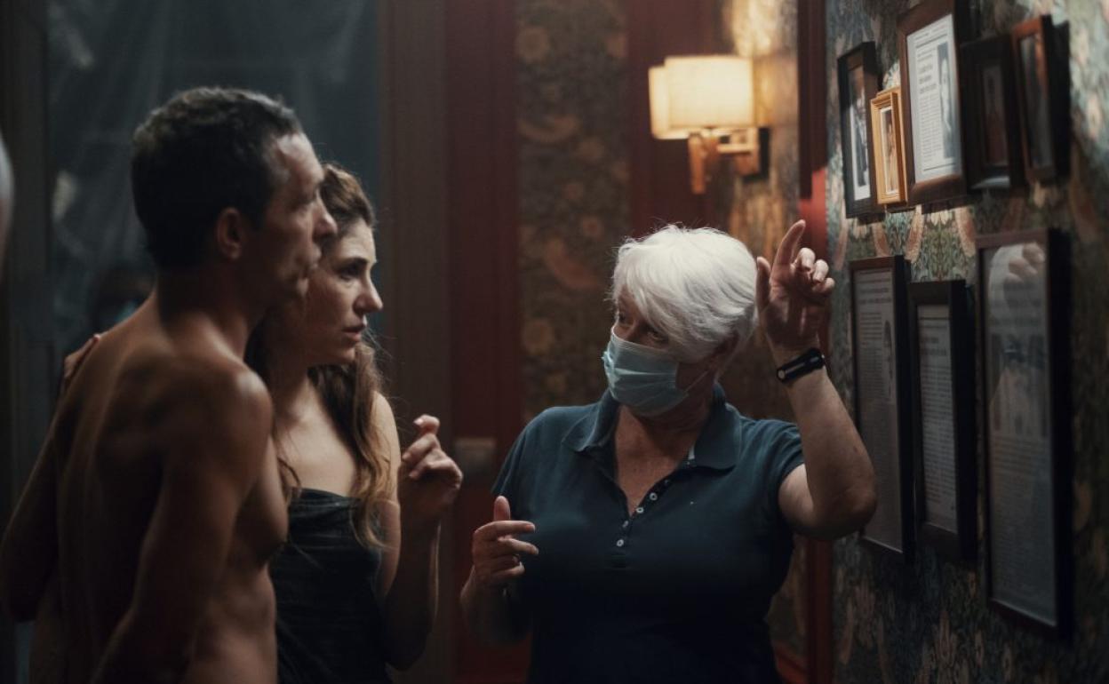 Finaliza el rodaje en Navarra de 'Dos', la cuarta película de la cineasta  Mar Targarona | El Diario Vasco