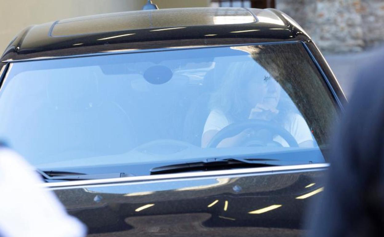 Josu Ternera ha salido de la cárcel en coche acompañado por su abogada 