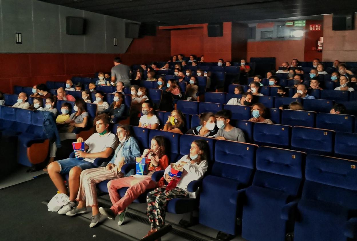 El público durante una proyección en los cines Príncipe de San Sebastián. 