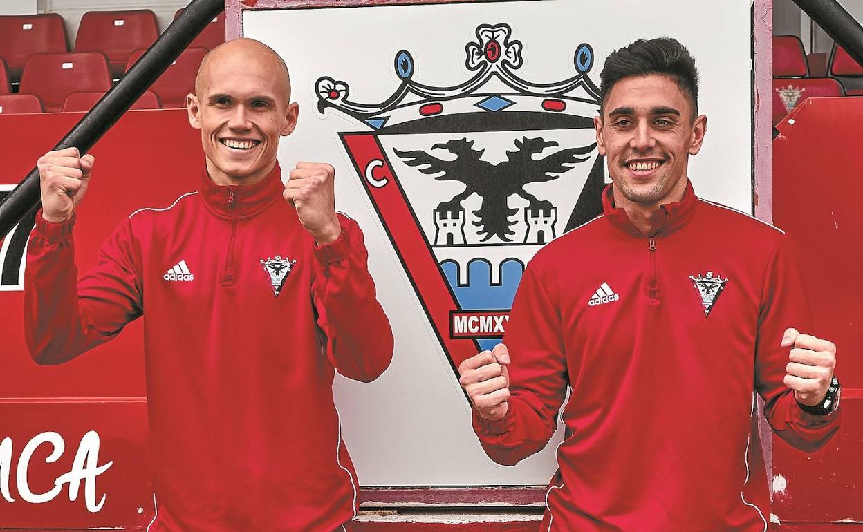 Jon Guridi y Martín Merquelanz están preparados para cumplir su sueño de triunfar en la Real Sociedad. 