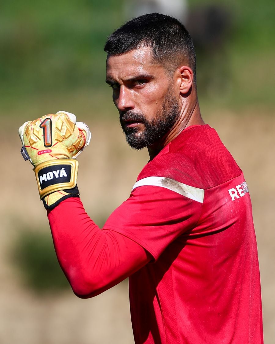 Los jugadores de la Real Sociedad siguen con su puesta a punto antes de que a mediados de septiembre comience la competición oficial