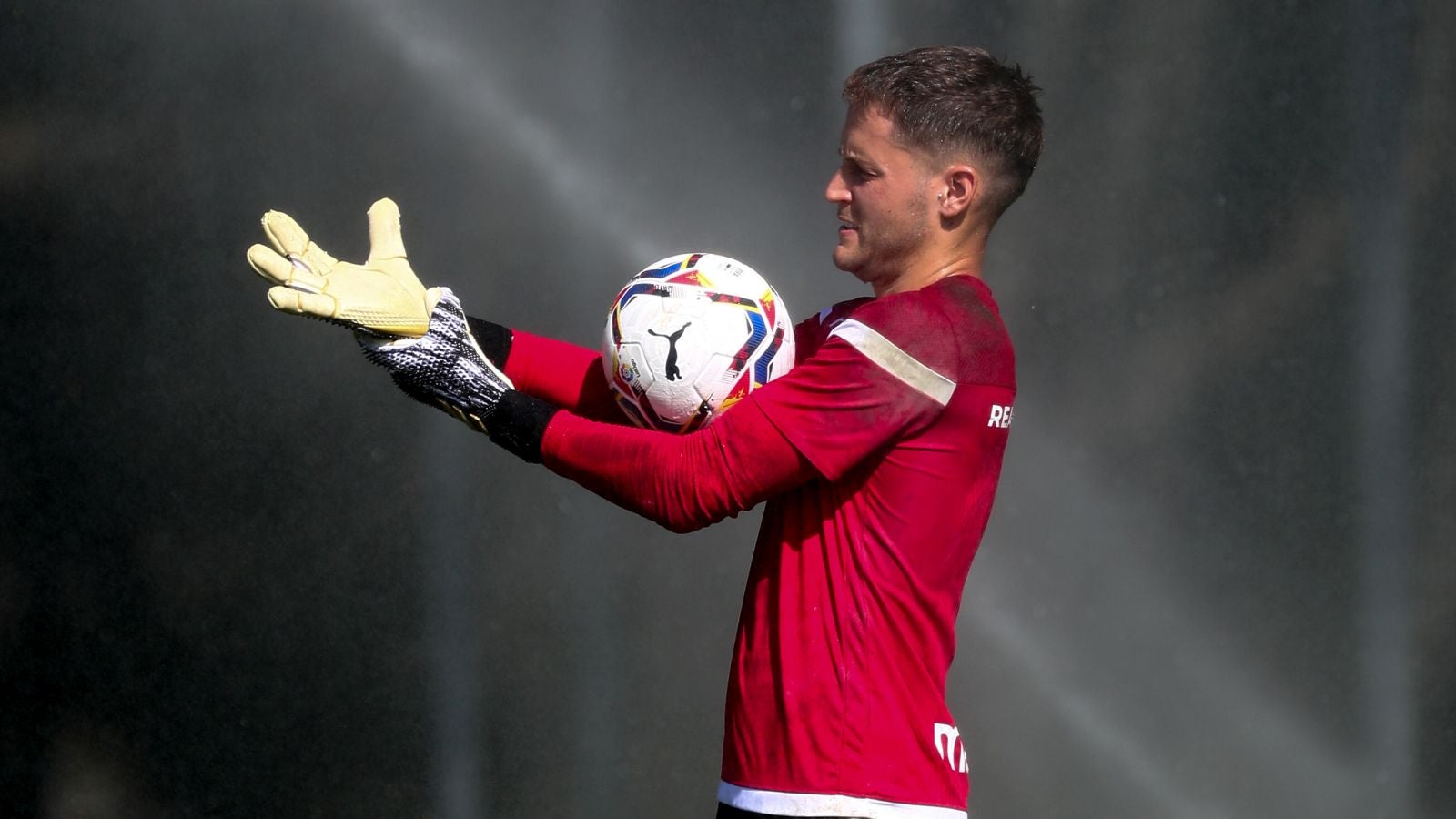 Los jugadores de la Real Sociedad siguen con su puesta a punto antes de que a mediados de septiembre comience la competición oficial