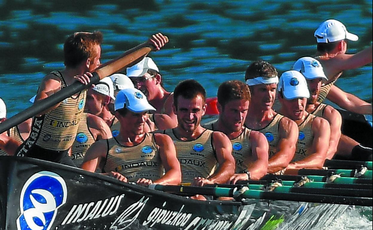 La Esperantza de Getaria recuperó la sonrisa en Getxo. 