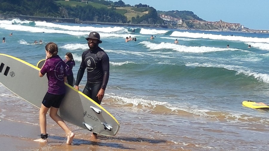 Fotos: Los guipuzcoanos se resisten a despedirse de la playa