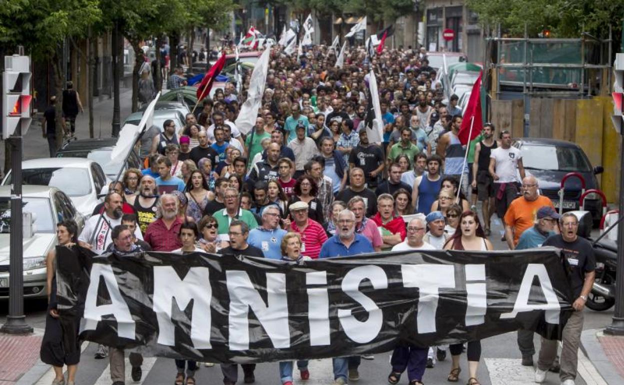 Grupos nacionalistas y Más País reclaman el fin de la dispersión de los presos de ETA