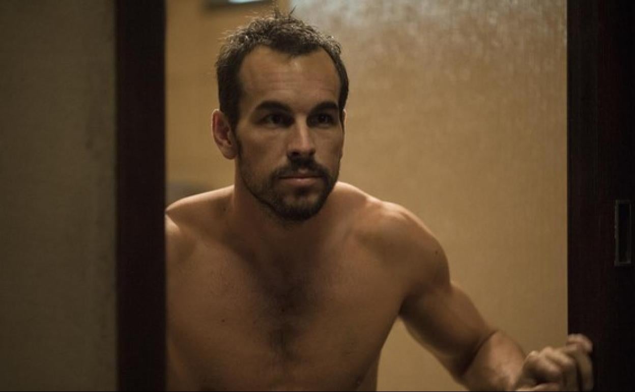 Mario Casas: «Ninguno de mis papeles se acerca al de Ángel en 'El practicante'»