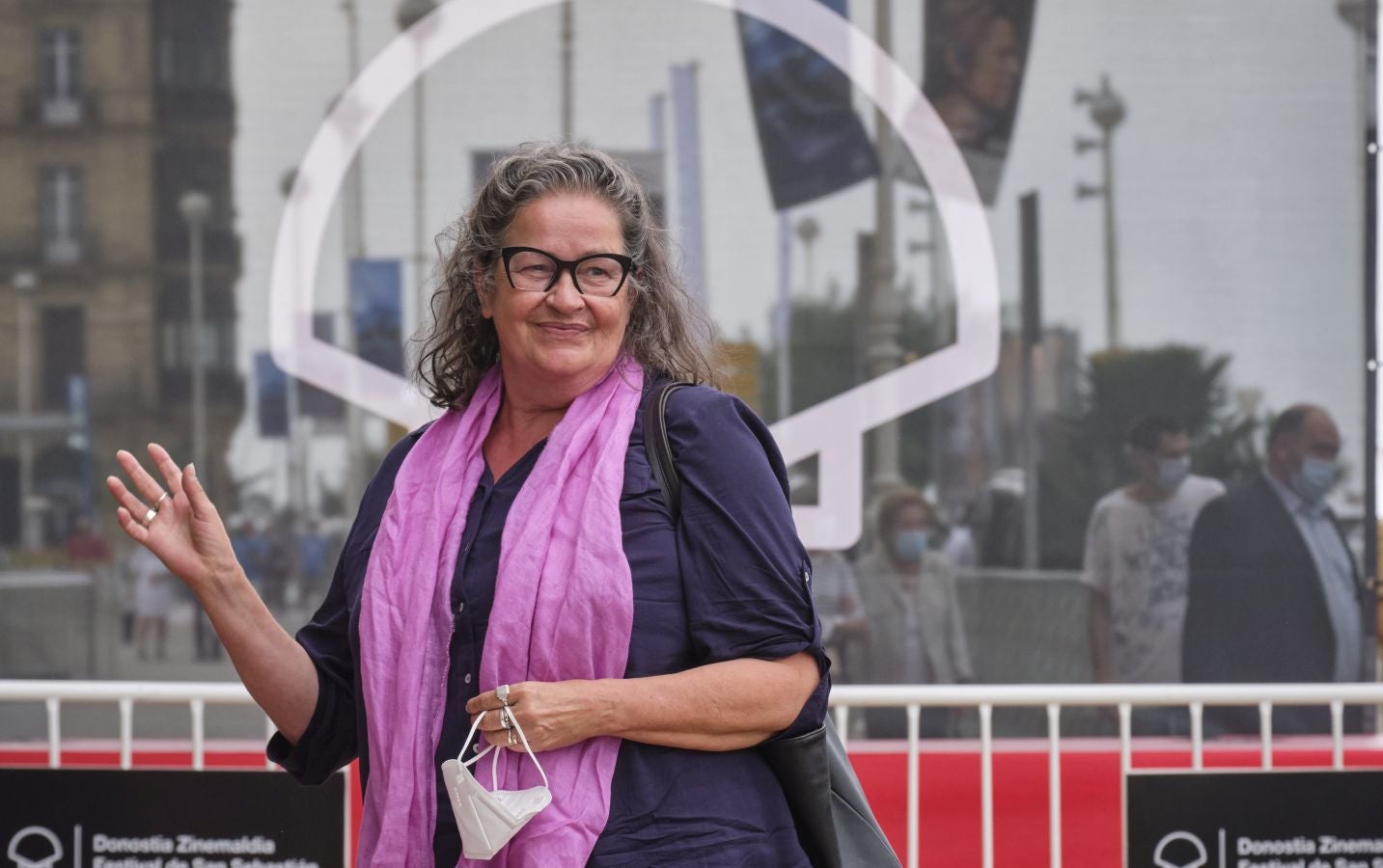 Joe Alwyn, Marisa Fernández, Javier Gutiérrez, Elena Anaya o Gina Gershon son solo algunas de las celebrities que se han dejado ver a su llegada al Festival de Cine de San Sebastián. 