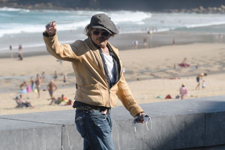 El actor estadounidense produce el filme que Julien Temple dedica al líder de The Pogues, que se estrena este domingo en el Kursaal