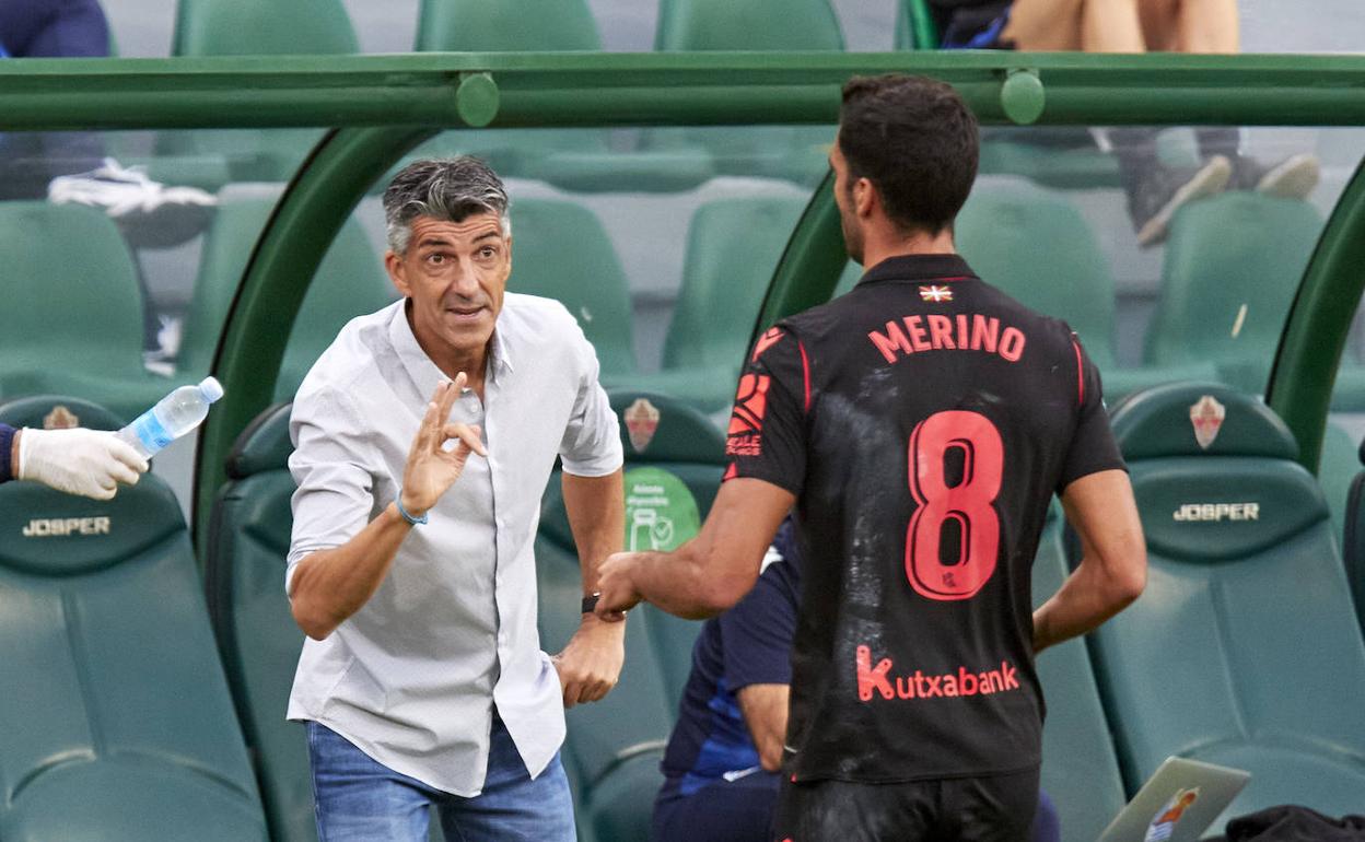 Imanol da instrucciones a Merino est sábado en Elche.