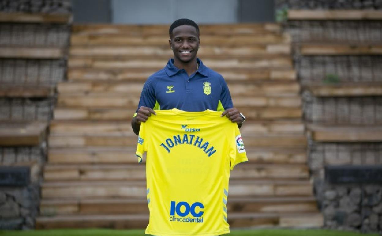 Jonathan Silva, durante su presentación como jugador de la UD Las Palmas.