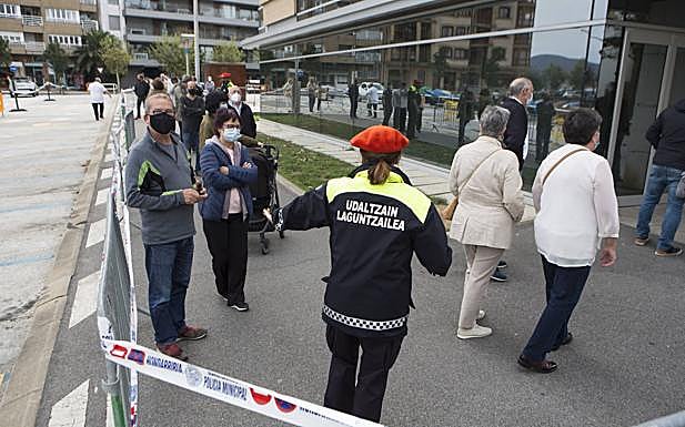 «Estuvimos en el bar pero no creo que estemos contagiados»