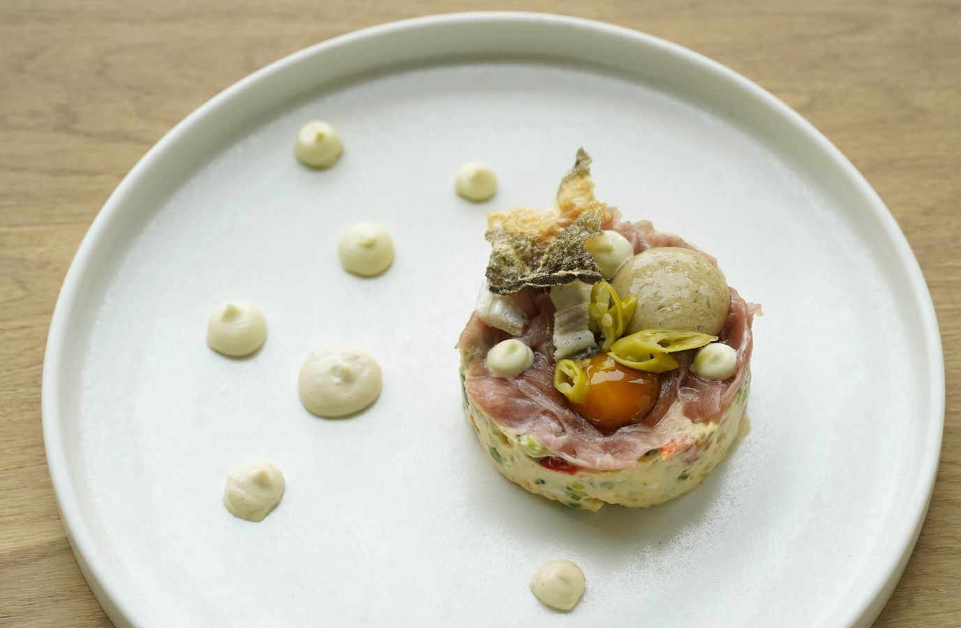 Belén Abad y Lourdes Villalobos del restaurante Chinchín Puerto de Caleta de Vélez, en Málaga, ganan el certamen organizado por San Sebastian Gastronomika