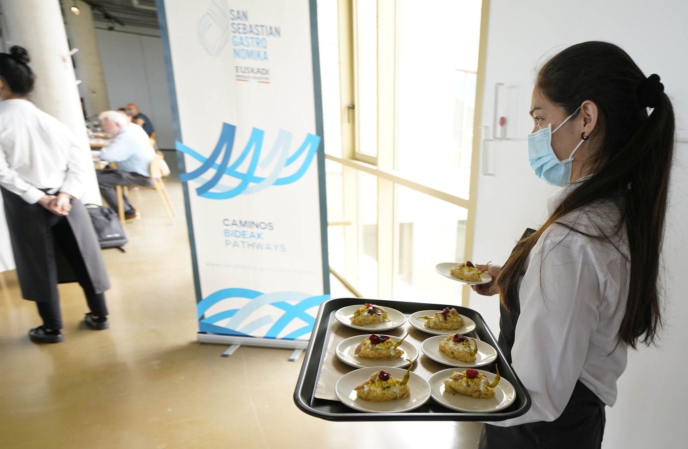 Belén Abad y Lourdes Villalobos del restaurante Chinchín Puerto de Caleta de Vélez, en Málaga, ganan el certamen organizado por San Sebastian Gastronomika