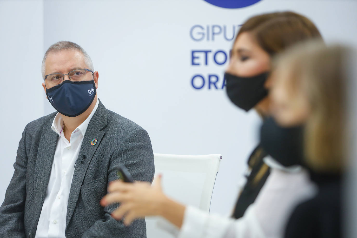 Sophie et Voilà, Álex Vallejo o Inge Zubeldia presentarán sus colecciones sobre una pasarela de San Telmo, cuyo aforo se ha reducido al 30% de su capacidad habitual