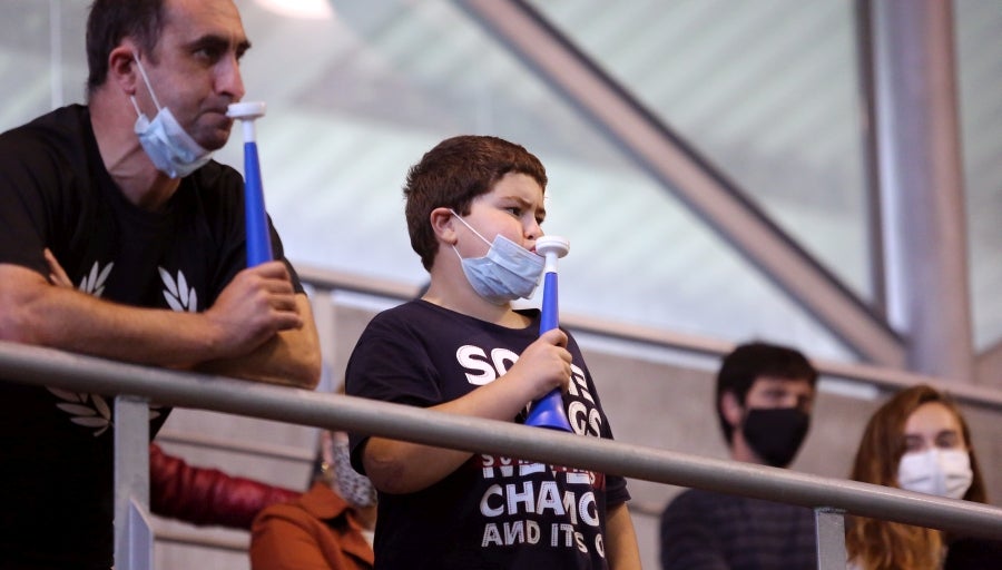 Errenteria ha acogido la final de pelota vasca adaptada, donde se han medido los jugadores clasificados el 4 de octubre en Bidania. 