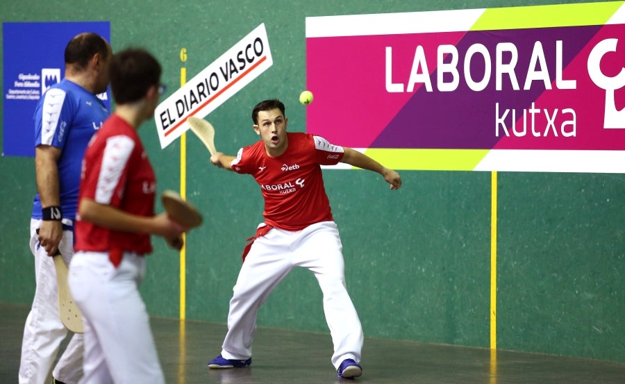 Errenteria ha acogido la final de pelota vasca adaptada, donde se han medido los jugadores clasificados el 4 de octubre en Bidania. 