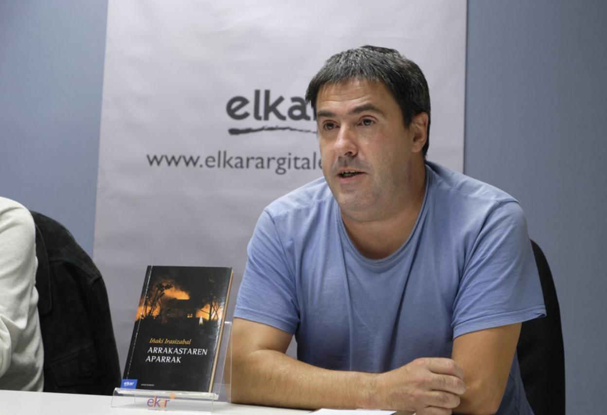 Iñaki Irasizabal durangarra, aurkezpenean. 