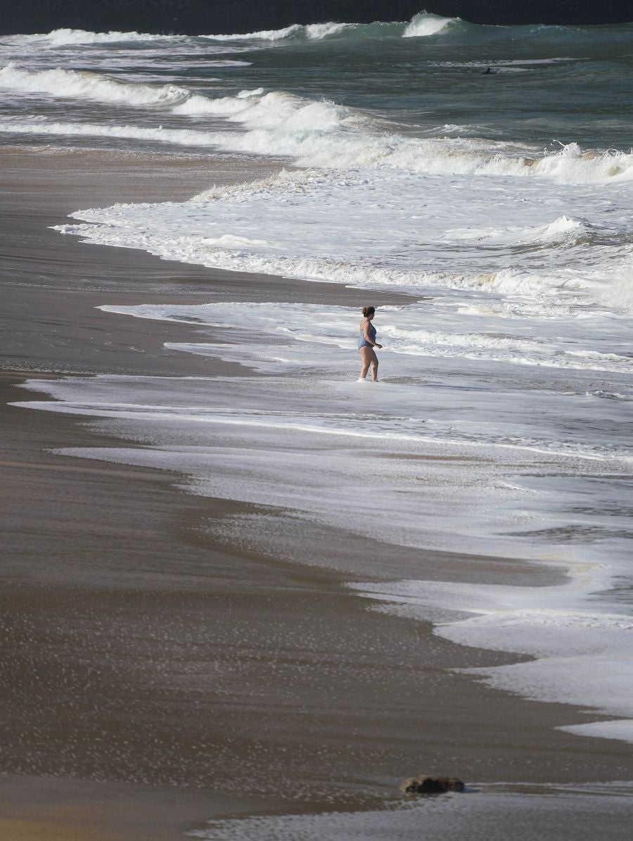 Fotos: &#039;Epsilon&#039; provoca grandes olas en Donostia