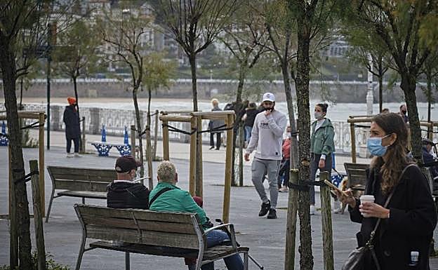 La pandemia sigue desatada en Gipuzkoa y la tasa se sitúa en 875 casos