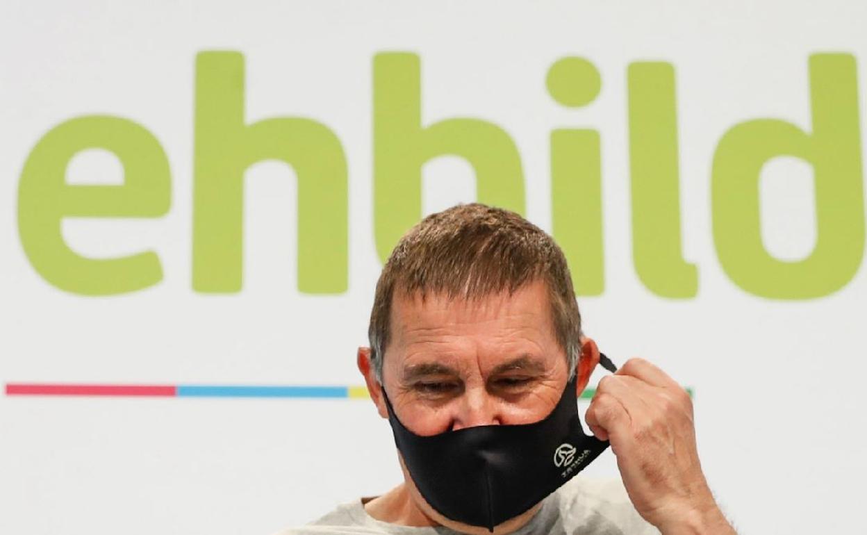 EH Bildu da por hecho que habrá un segundo confinamiento por la expansión del coronavirus y exige a los gobiernos que digan «la verdad»