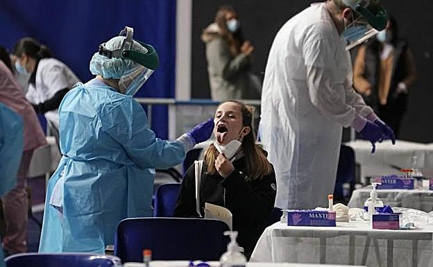 Imagen principal - Imágenes de los testeos en Azpeitia, Urnieta y Zumaia.