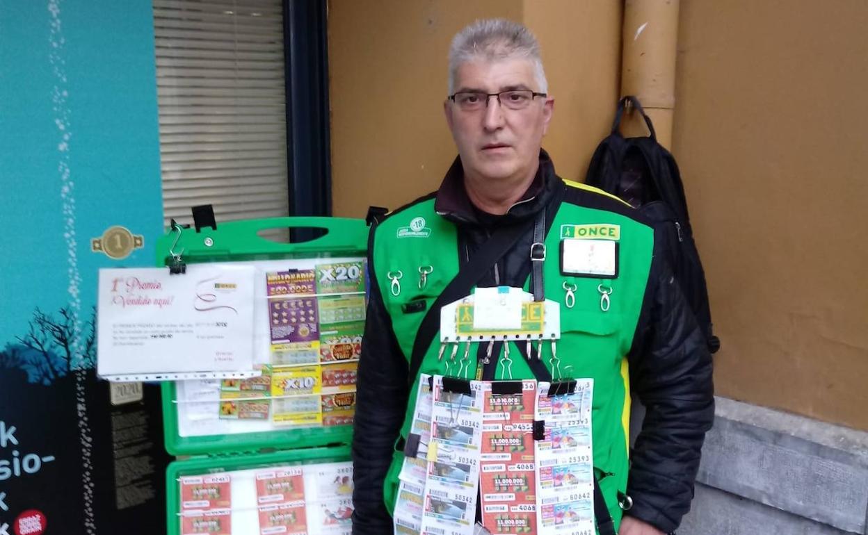 El agente vendedor del boleto premiado, Juan Carlos Robles Castaño.