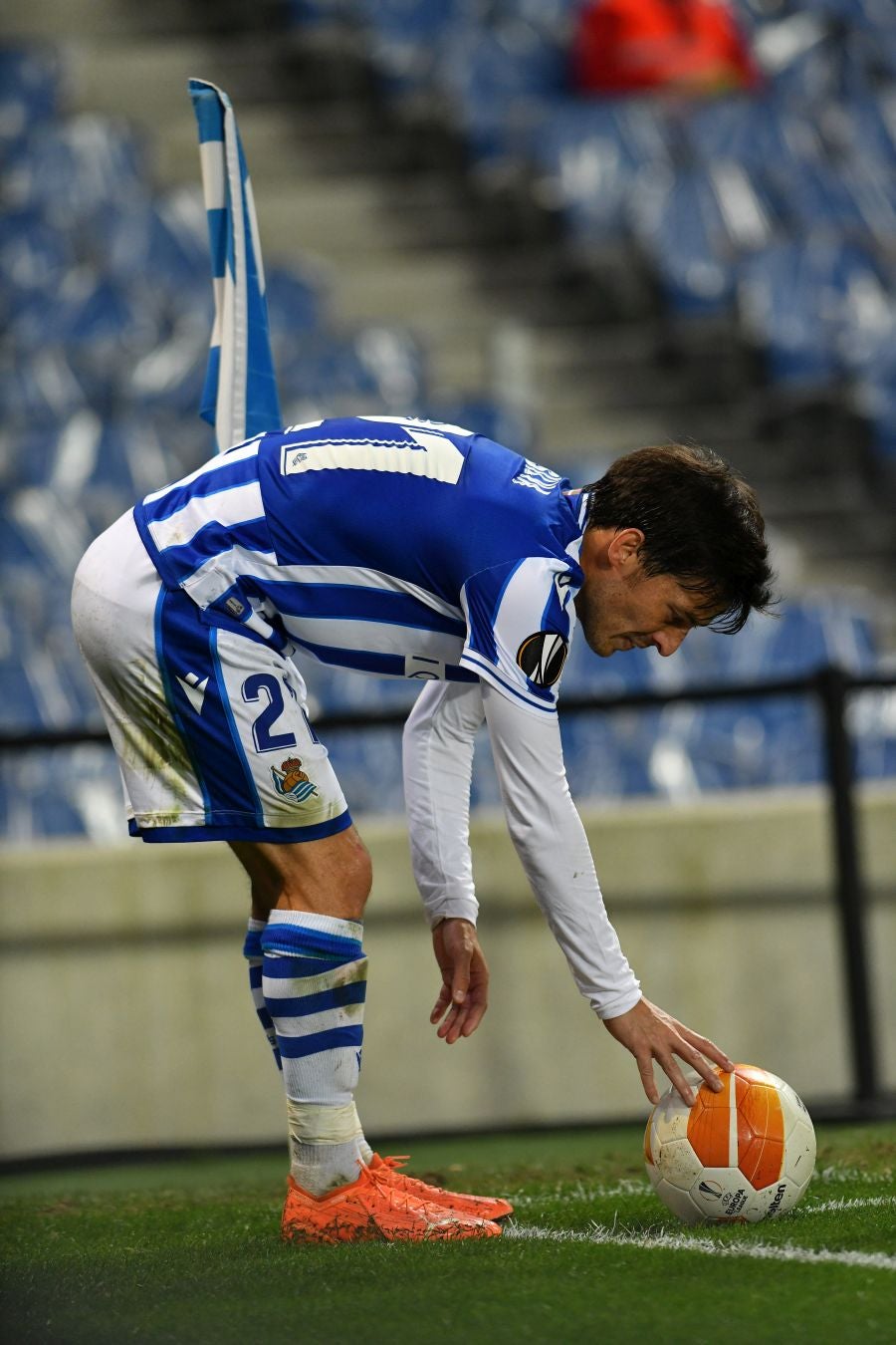 Los txuri-urdin sumaron los tres puntos gracias al gol de Portu en el minuto 58. 