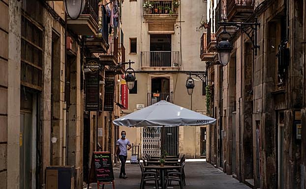 Cataluña mantiene diez días más el cierre de bares y restaurantes