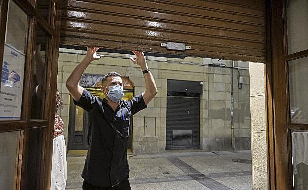 La Cámara de Gipuzkoa anima a las Administraciones a profundizar el apoyo a los sectores con grandes caídas de facturación y cierres