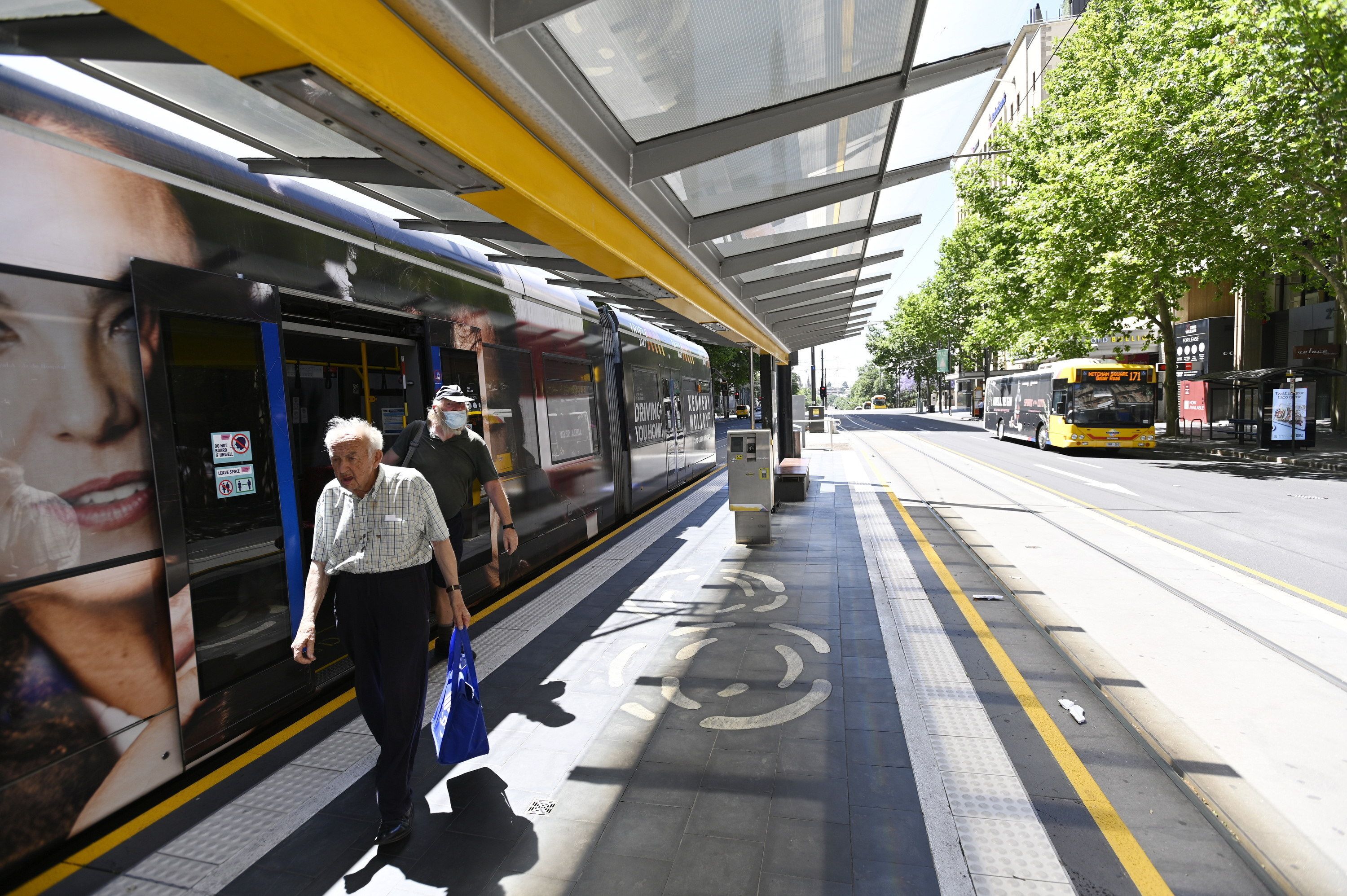 Limitado al máximo el contacto entre ciudadanos.
