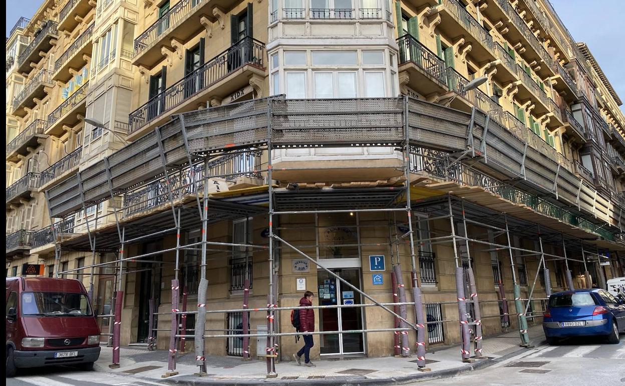 Ingresa en prisión el acusado de acuchillar a una mujer en San Sebastián