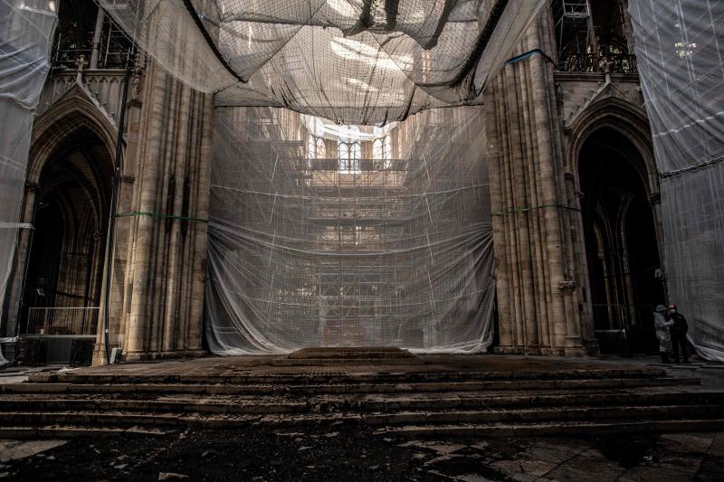 La reconstrucción de la catedral de Notre Dame entra en una nueva fase