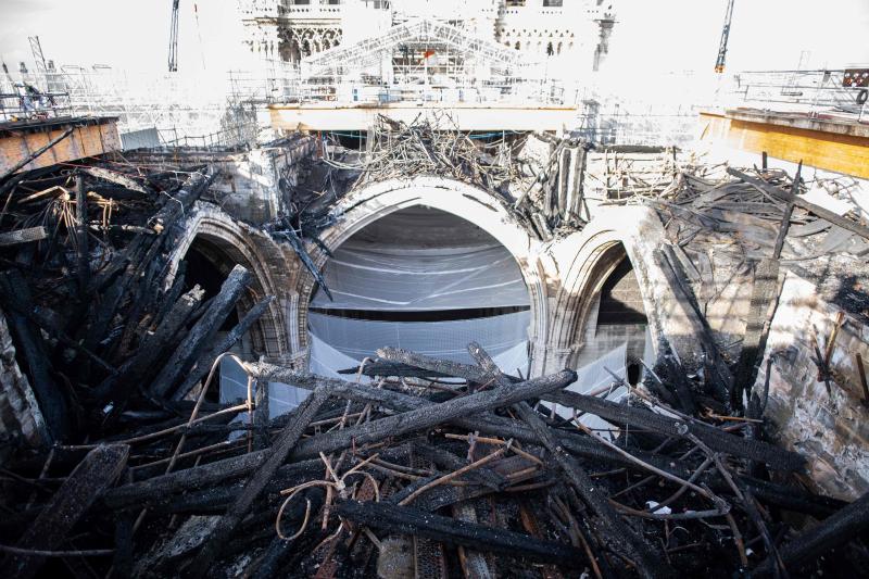 La reconstrucción de la catedral de Notre Dame entra en una nueva fase