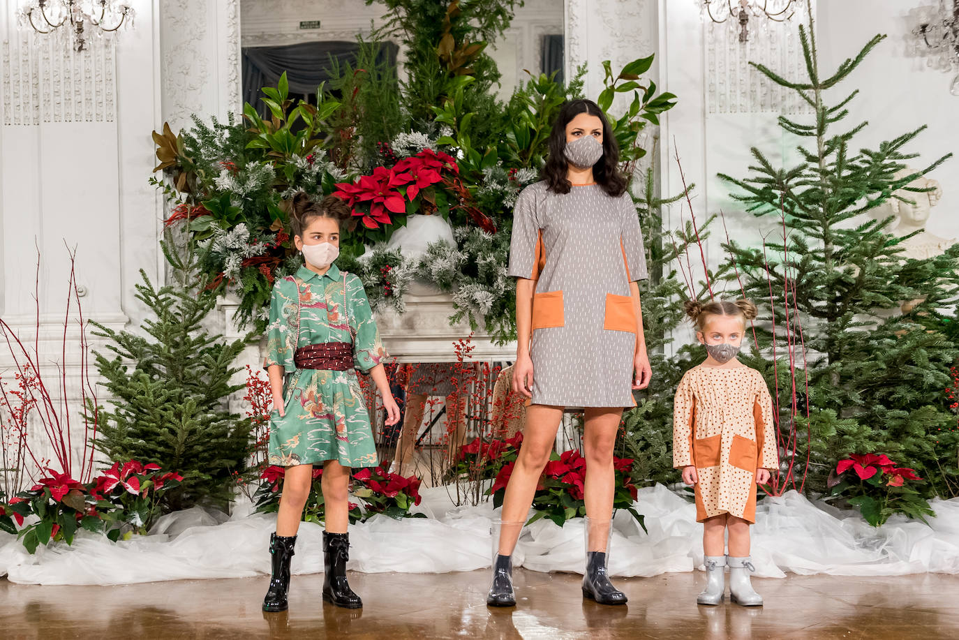 Akukuna presentó un formato de colección innovador basado en el 'do it yourself y Ekomodo, por su parte, unas creaciones basadas en la optimización en la gestión de los residuos. Maider Alzaga y su búsqueda de la comodidad, la marca sostenible Luhei, y las líneas puras de Ane San José demostraron que se puede rebosar estilo a la vez que cuidar del planeta