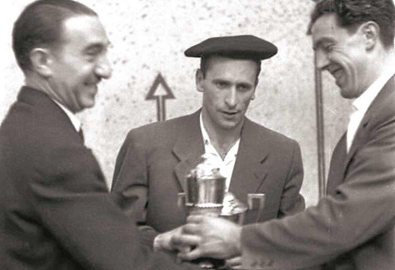 Arriaran II. Zaguero arrasatearra, intervino en cuatro finales, de las que ganó las dos primeras.