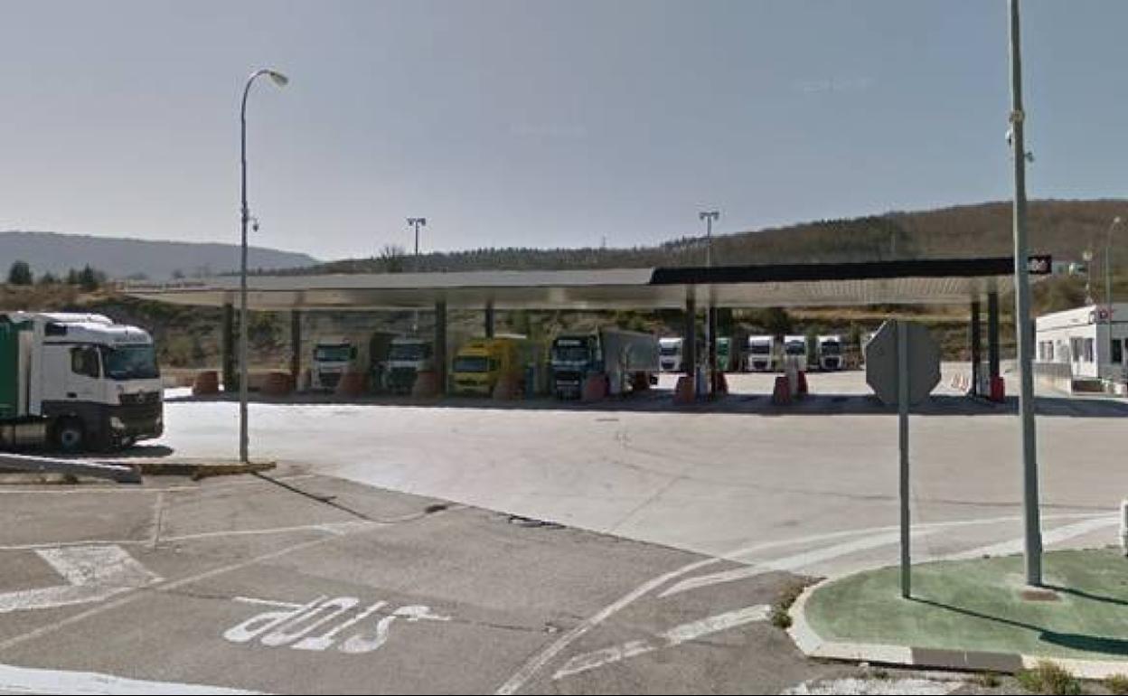 Gasolinera junto a la A-1 en Alsasua.