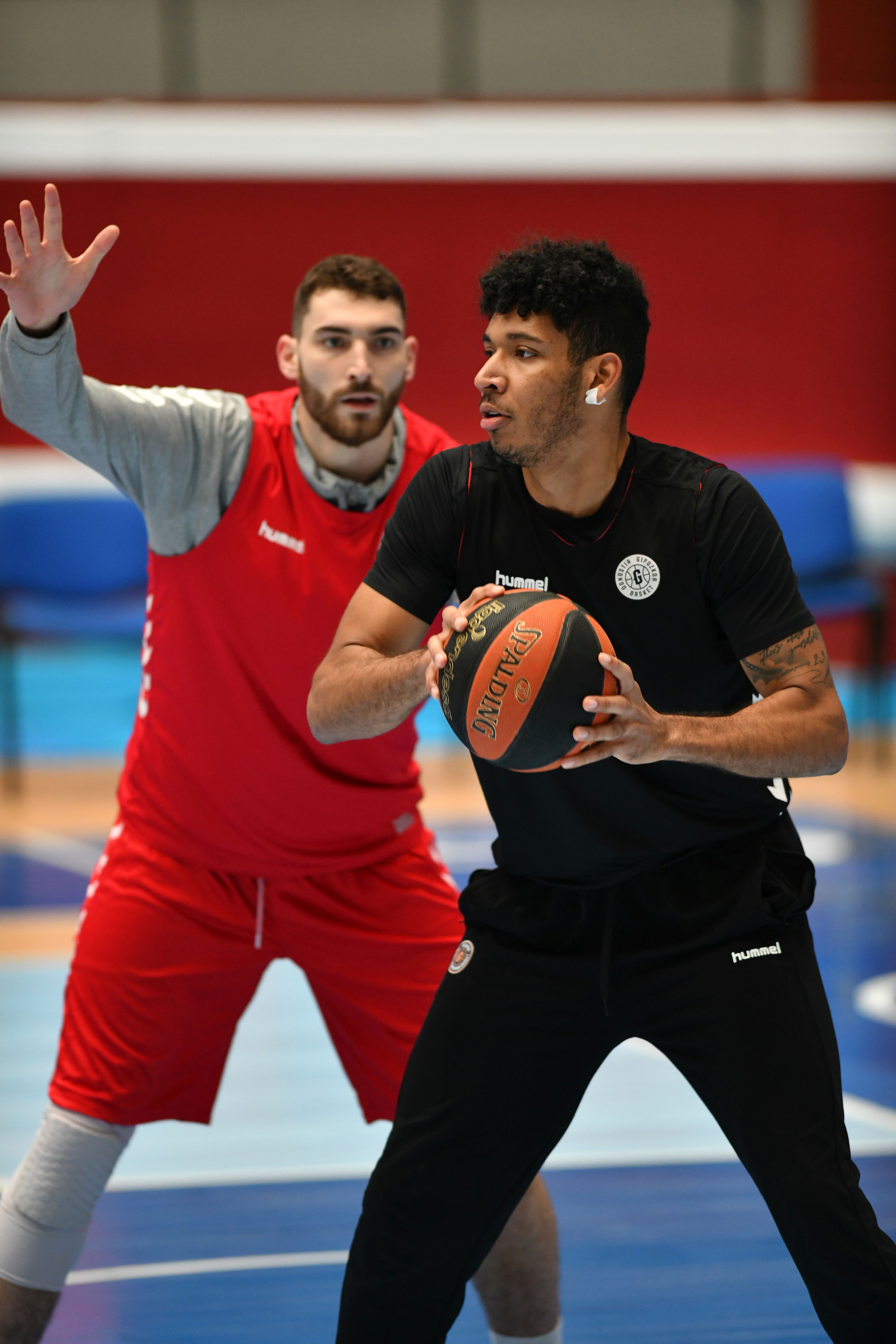 Los jugadores del GBC entrenan en Illunbe.