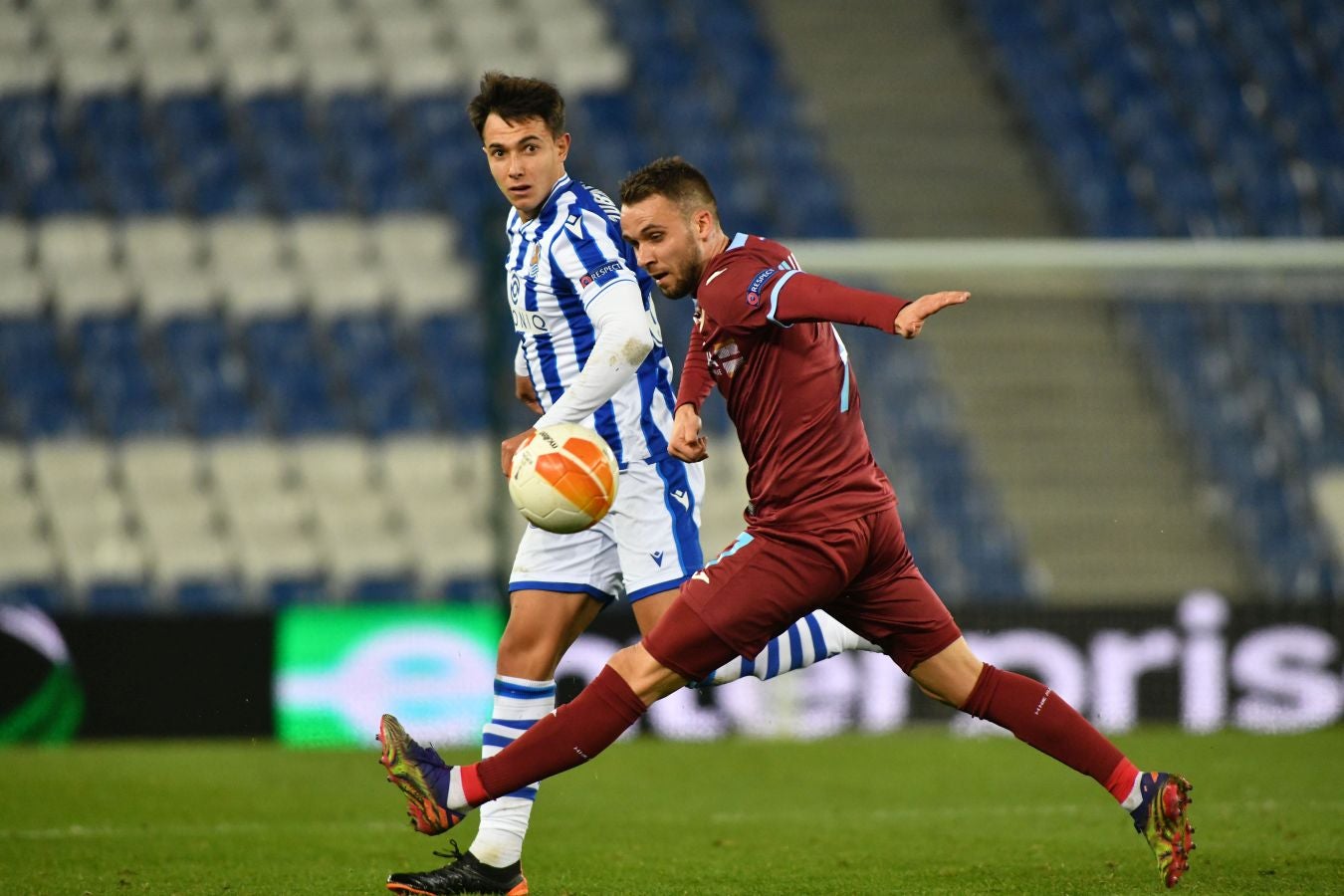 La Real Sociedad busca una victoria ante el colista del grupo F que le permita lograr la clasificación a la siguiente ronda de la Europa League.