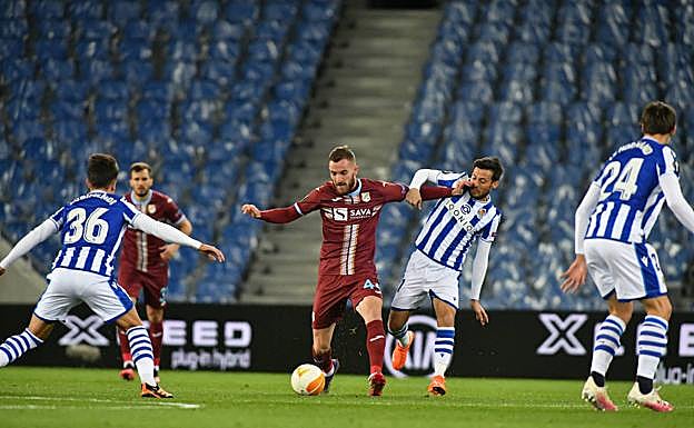 Dos regalos que complican el pase